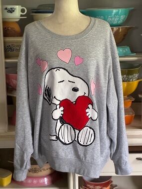 Peanuts Snoopy Happy Hearts Gray Sweatshirt - Size 2X